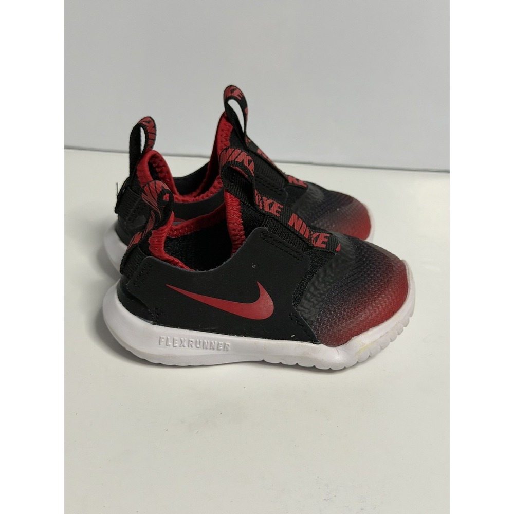 Nike Flex Runner Toddler / Little Kids Size 5C Red Black Sneaker C-5